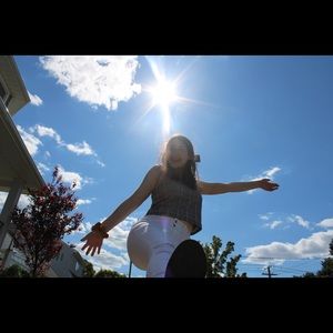 Meet your Posher, Danielle